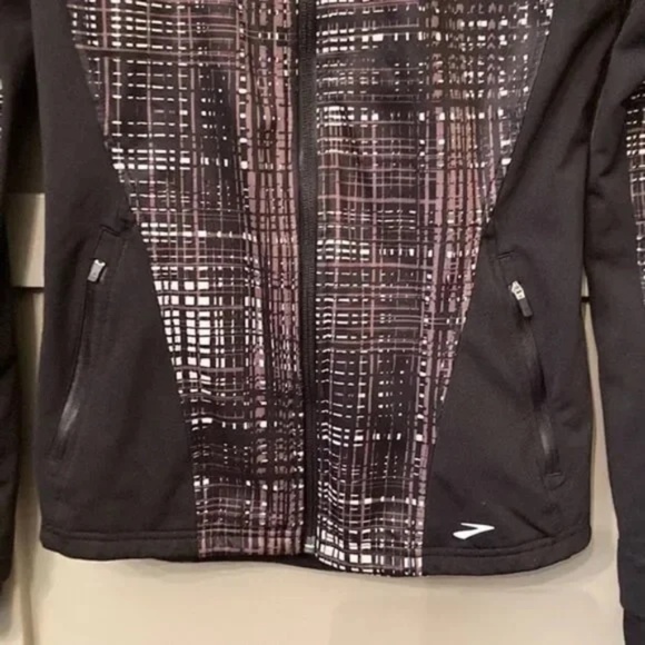 Brooks Utopia Softshell II Running Jacket Full Zip Size XS - Picture 5 of 9